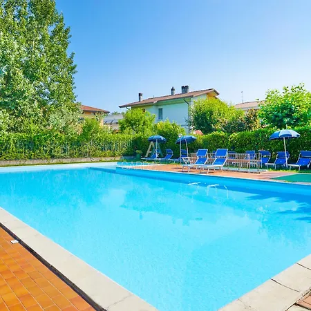 דירה Sunshine - 350m Dal Con Piscina דסנזאנו דל גארדה